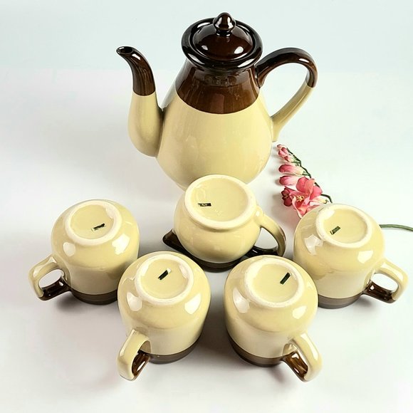 Vintage - Beige/Brown Tea Set with Creamer & 4 Cups - 7 Pieces - Made in Taiwan - Picture 11 of 12